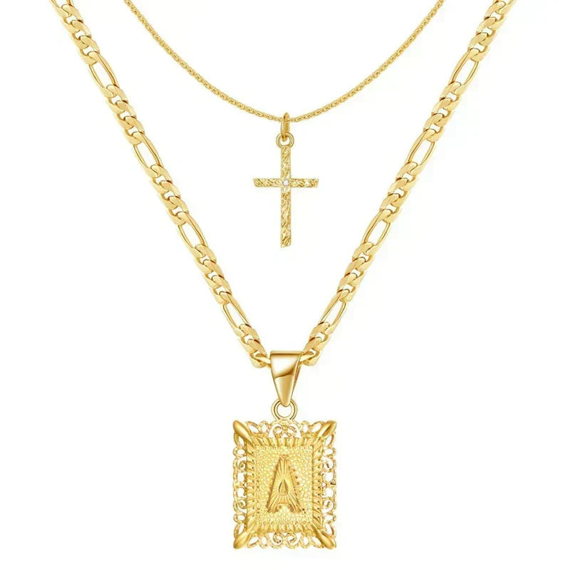 Conjunto de Collar con Inicial Kors | Oro