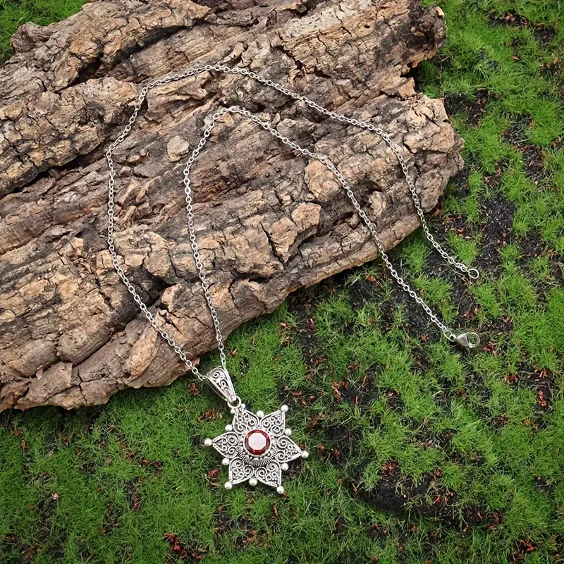Collar Jessindra Carmalyth | Oro Blanco
