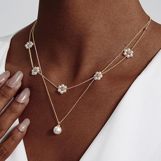 Collar de Perlas de Flores en Capas | Oro