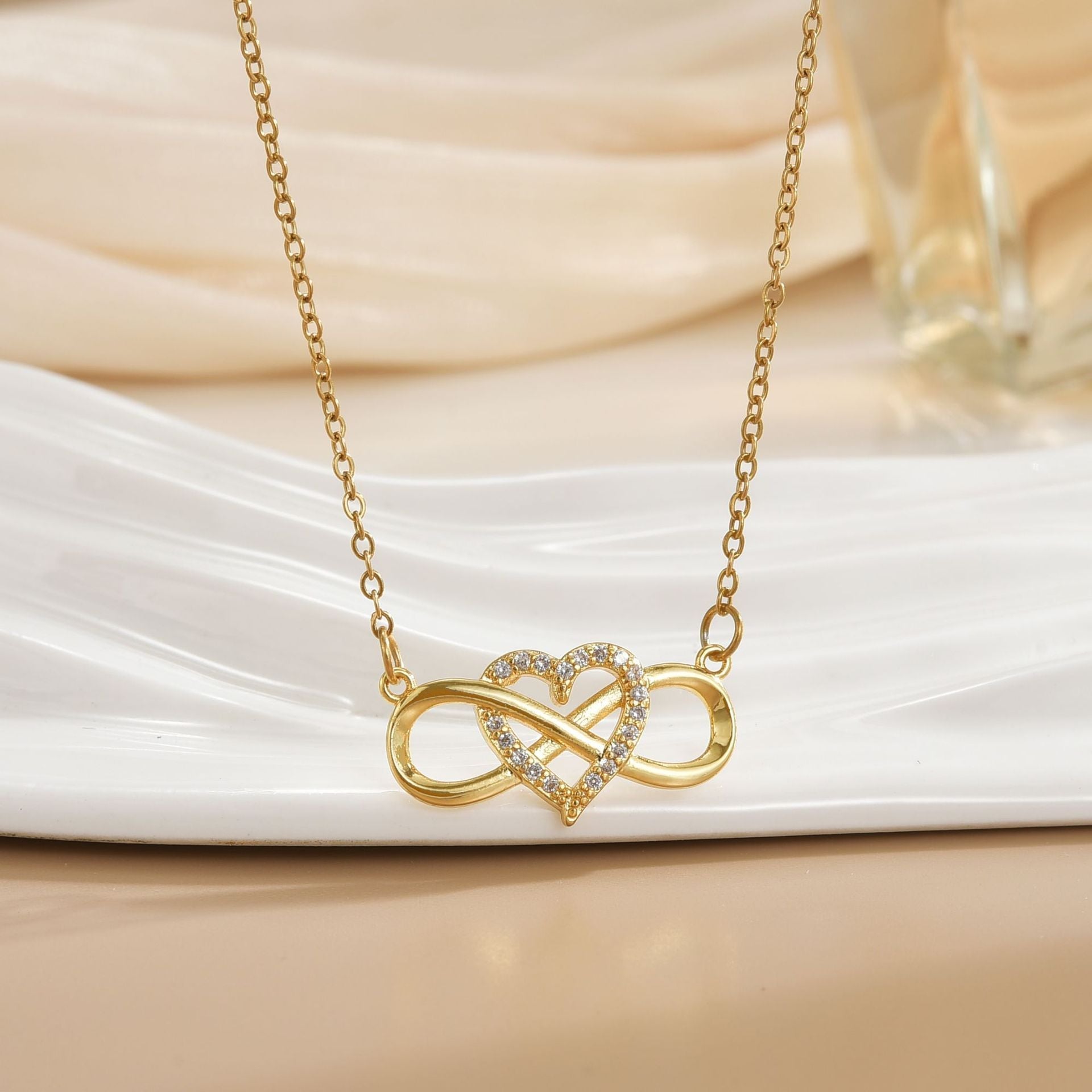 Collar Infinito de Nudo de Amor | Oro