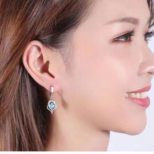Eclipse Hjerte Drop Pendientes | Oro blanco