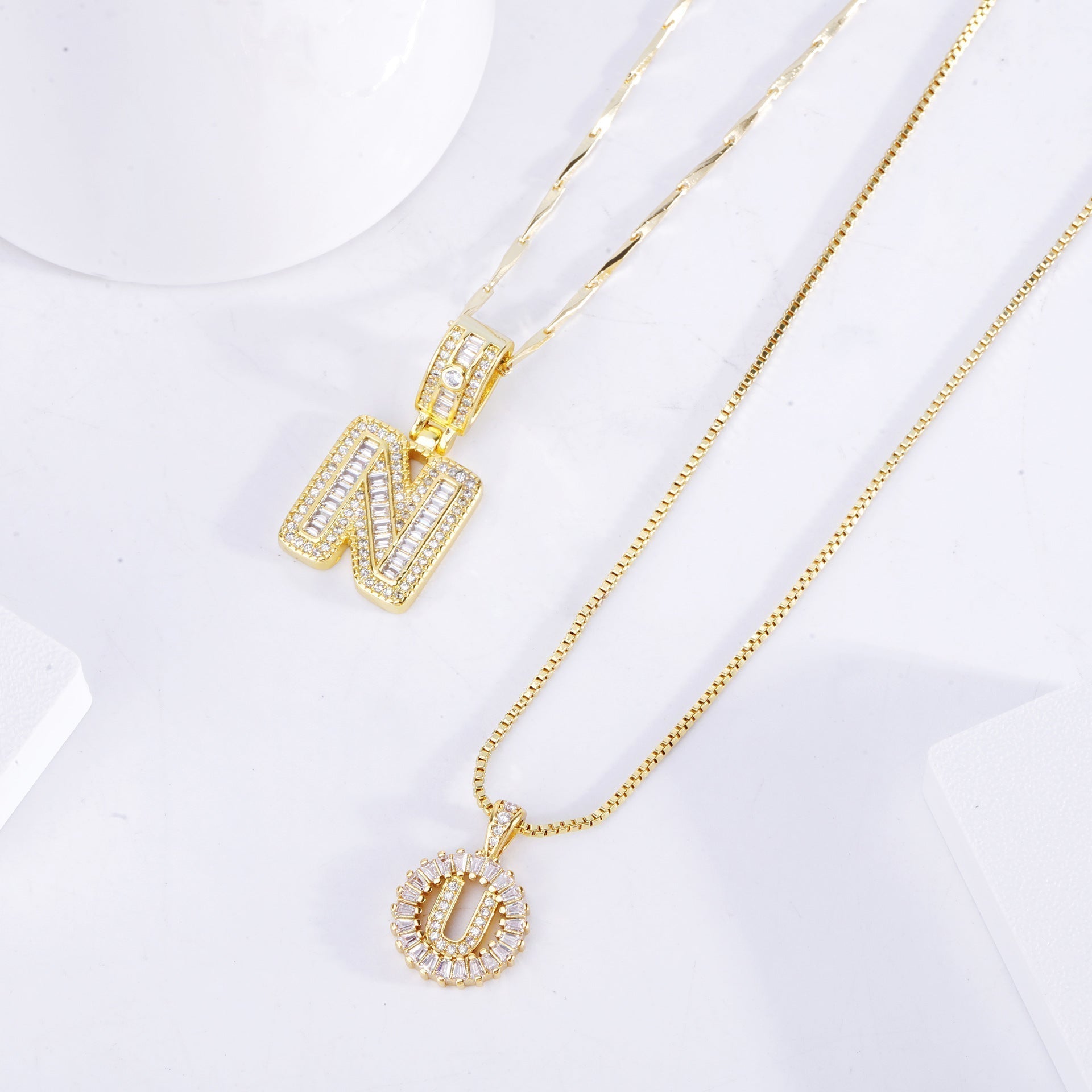 Collar con inicial de letras | Oro
