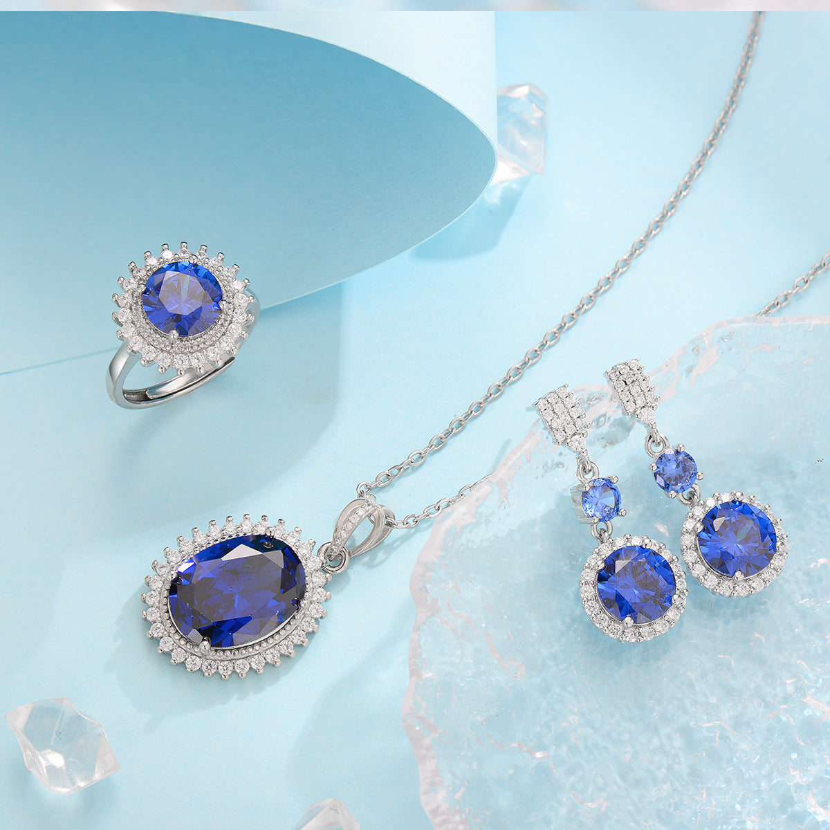 Aurielle Solwyn Conjunto Azul | Oro Blanco