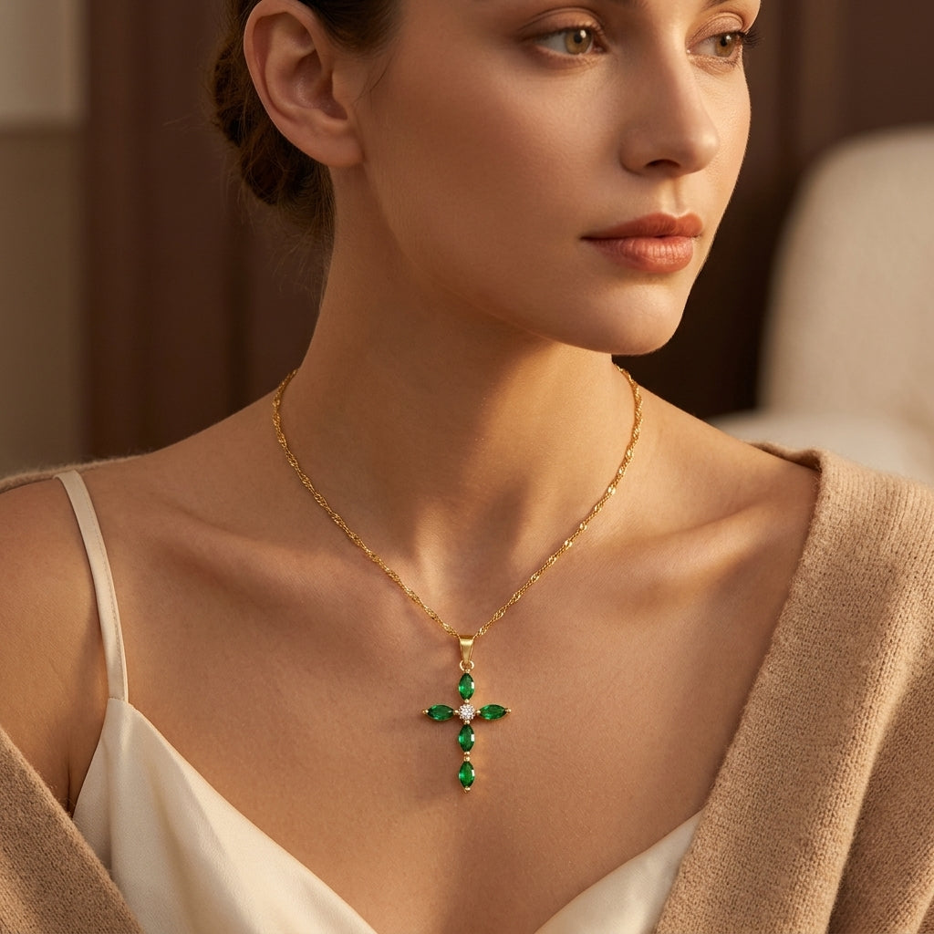 Collar Cruz Esmeralda | Guld