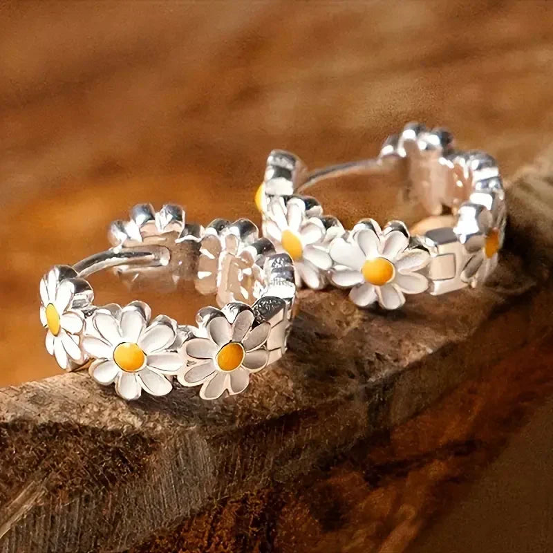 Aros Elegantes con Margarita Øreringe | Oro Blanco