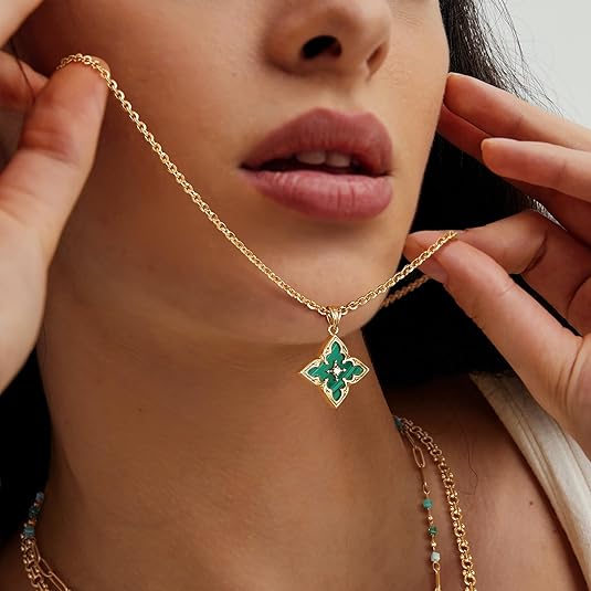 Colgante de Collar de Trébol Esmeralda | Oro