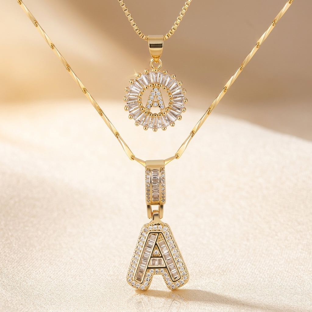 Collar con inicial de letras | Oro blanco