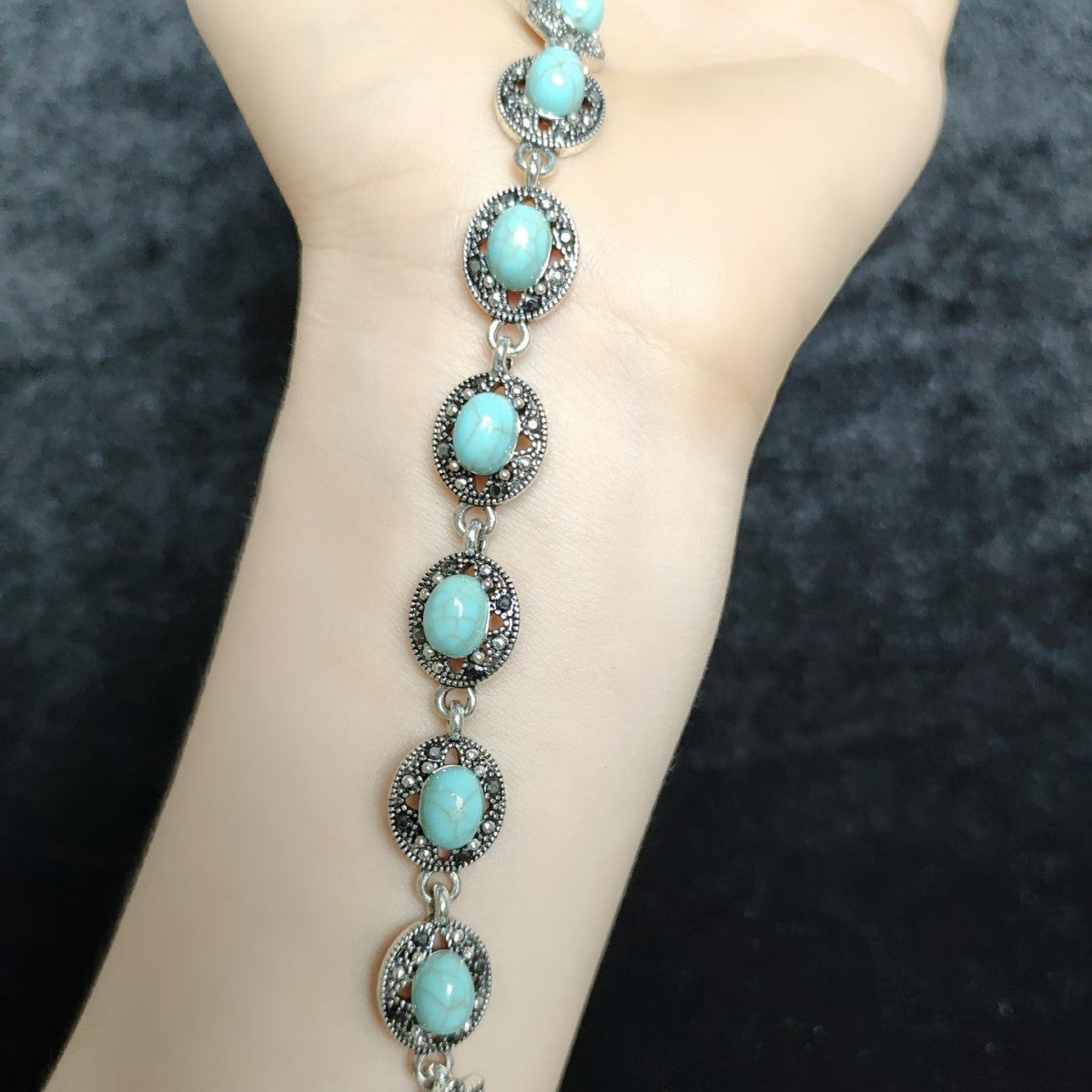 Corvelle Noble Emblem Pulsera | Oro blanco
