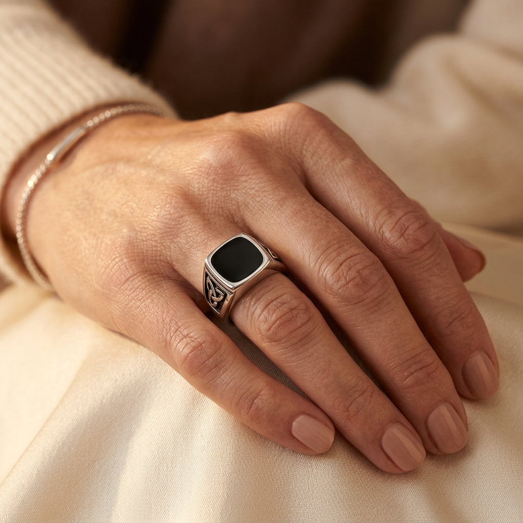 Anillo de Signo Onyx | Oro
