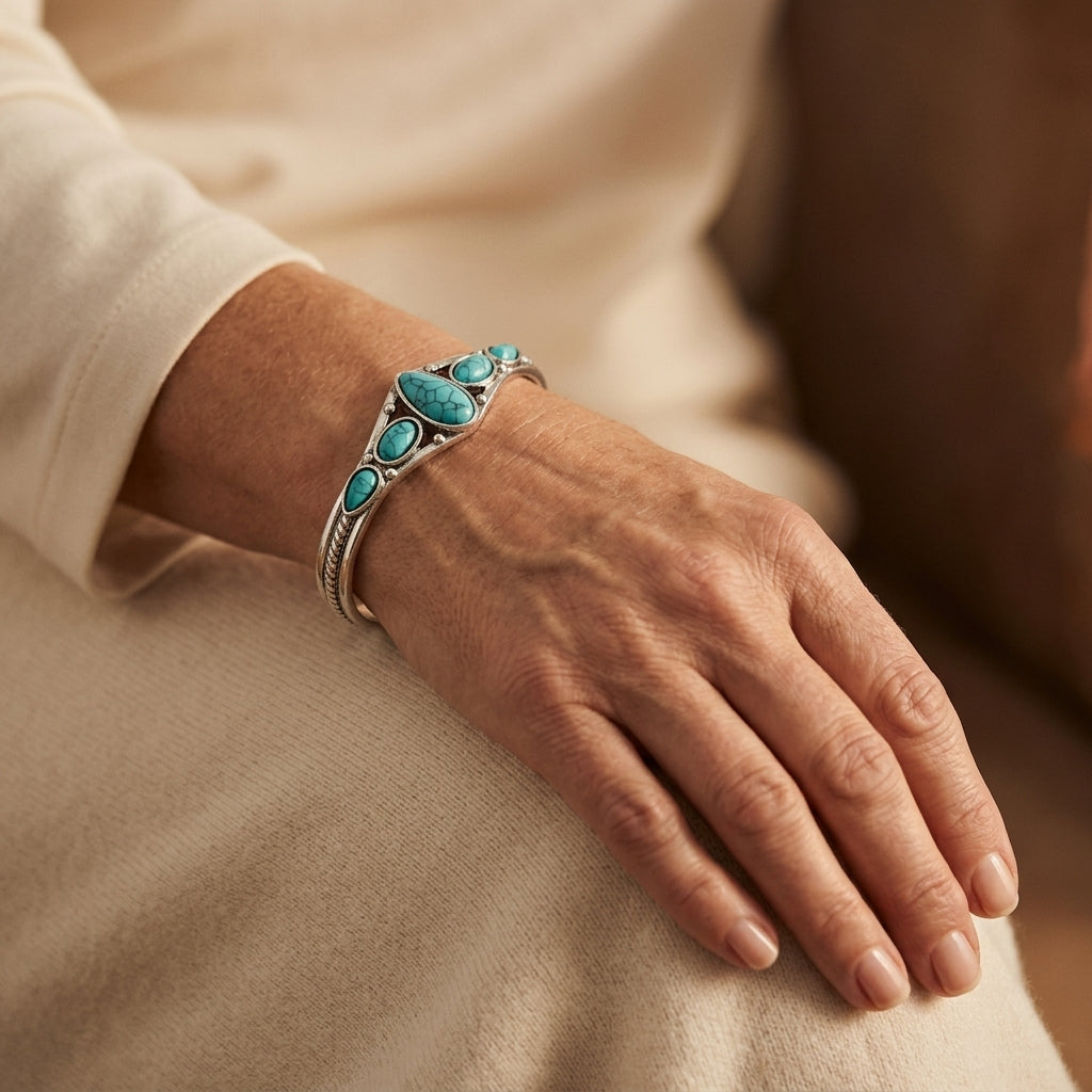 Pulsera Abierta Turka Droplet | Oro Blanco